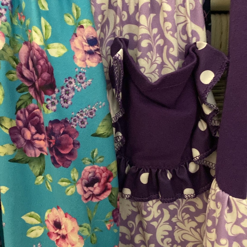 Ruffle Set Girls - Picture 3 of 4